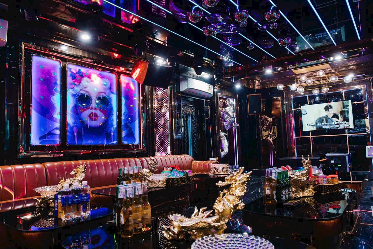 Phòng karaoke VIP