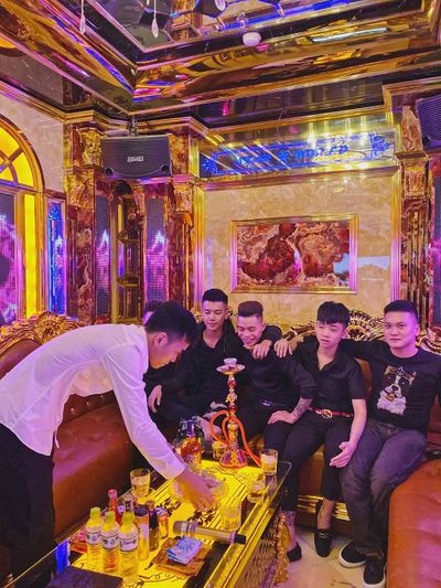 Phòng karaoke VIP